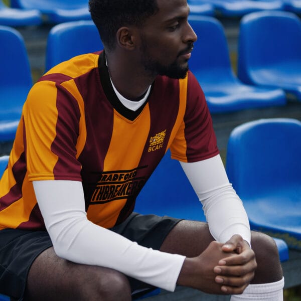Bradford City Retro Mythbreakers Recycled Sports Jersey - Image 6